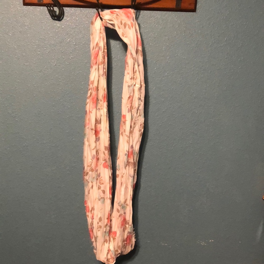 Infinity scarf